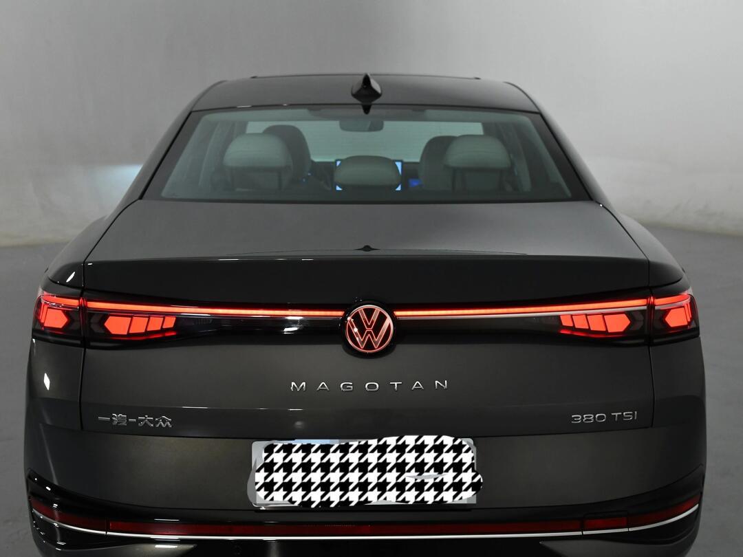 全新迈腾尾灯_迈腾社区_易车社区