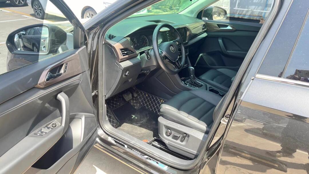 个人21年豪华版高配大众途岳1.