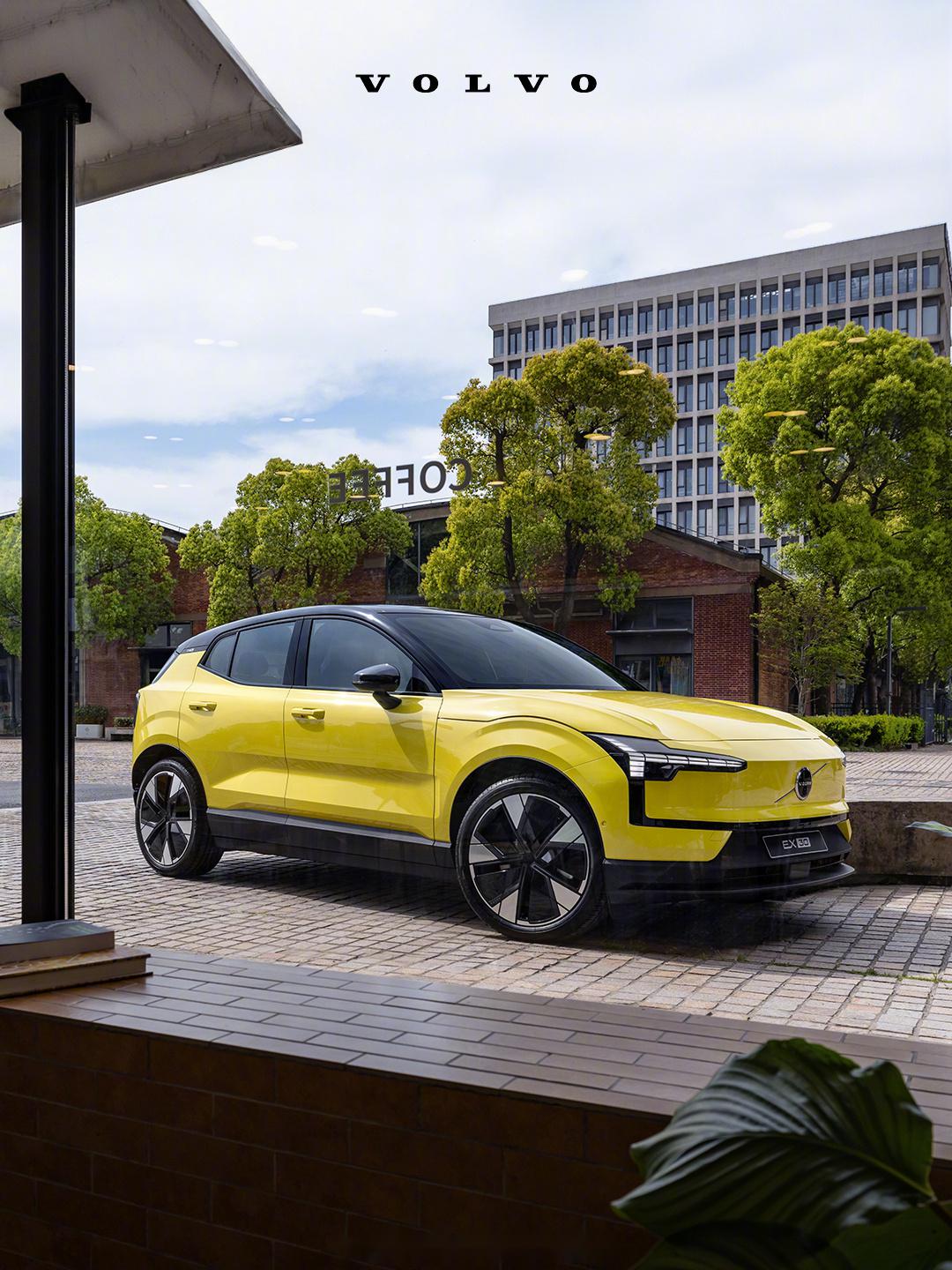 今日520恰逢÷谄,最新上市的ex30"小而满足"的特点可以说与÷