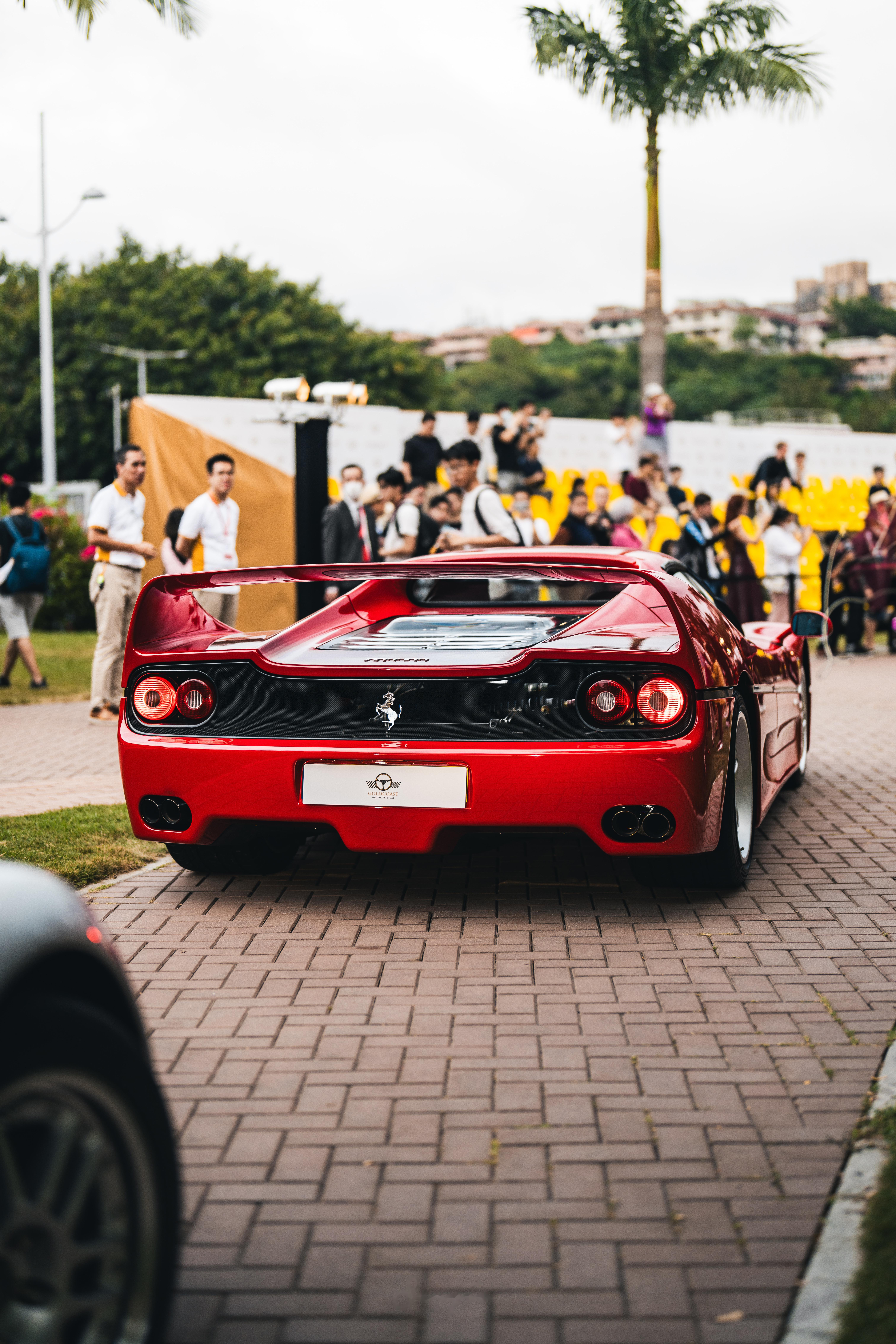 法拉利f50作为法拉利big-5里面位列中心,甚至可以说承上启下的车型,一