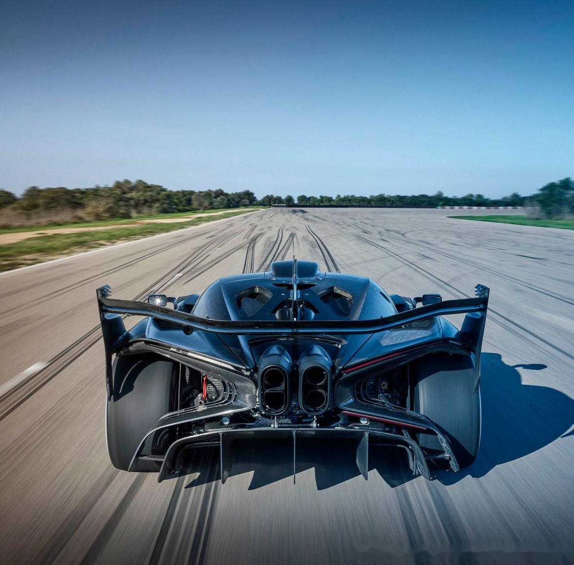 布加迪"龙王"bolide即将交付 2021年布加迪宣布量产bolide赛道专用