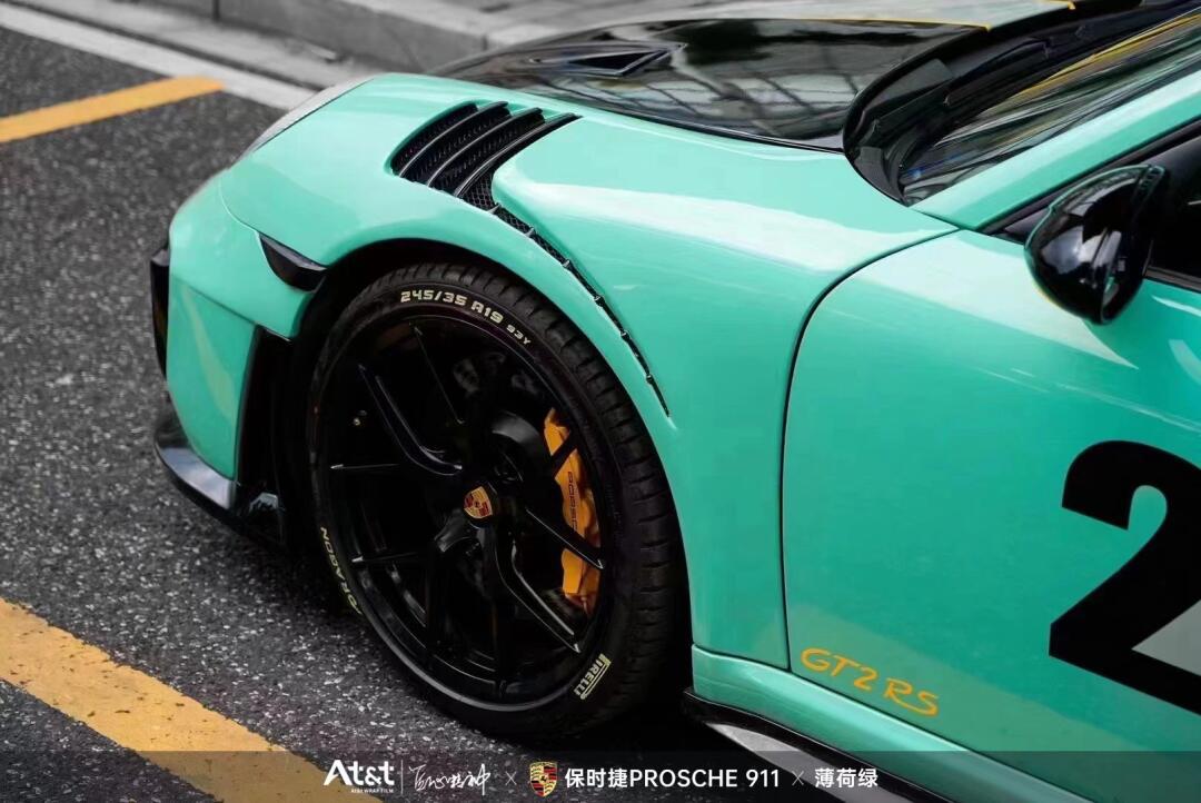 保时捷prosche 911 薄荷绿