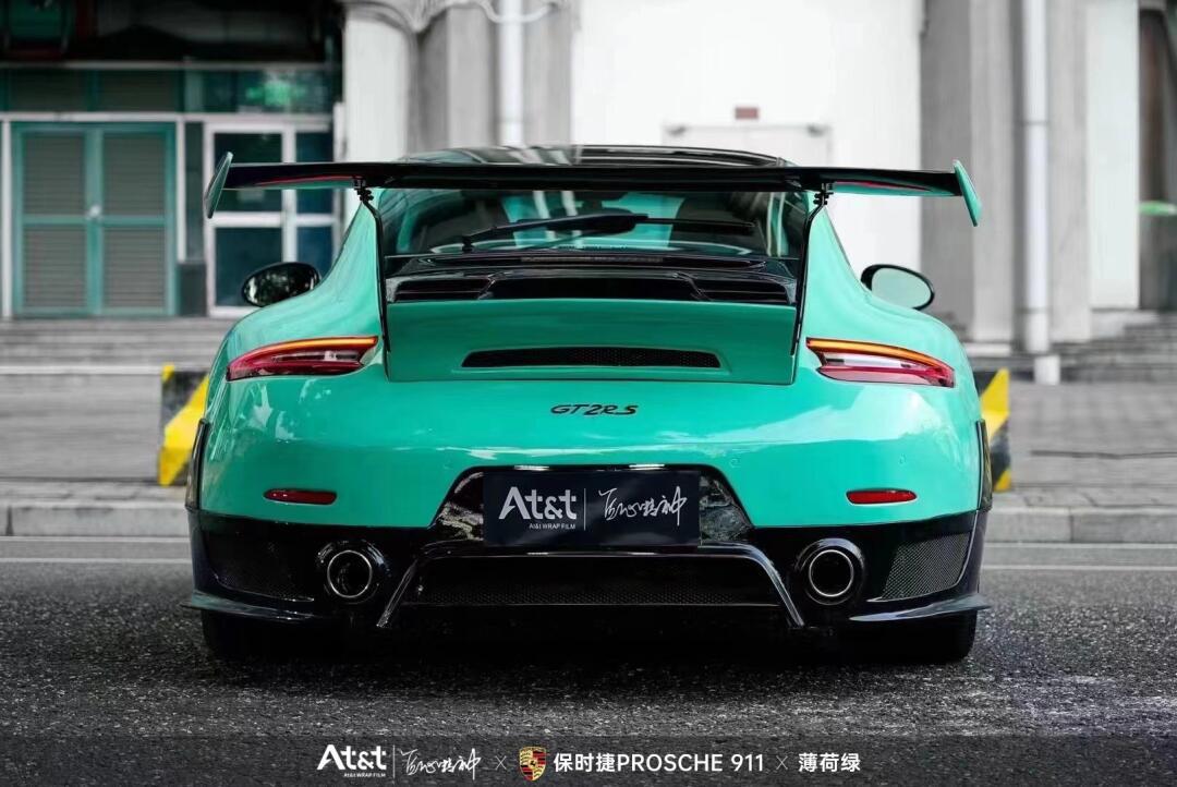 保时捷prosche 911 薄荷绿