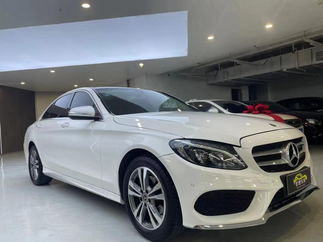 18年奔驰c200l特别成就版,2.0t 9速变速箱,原厂柏林之声,18寸amg