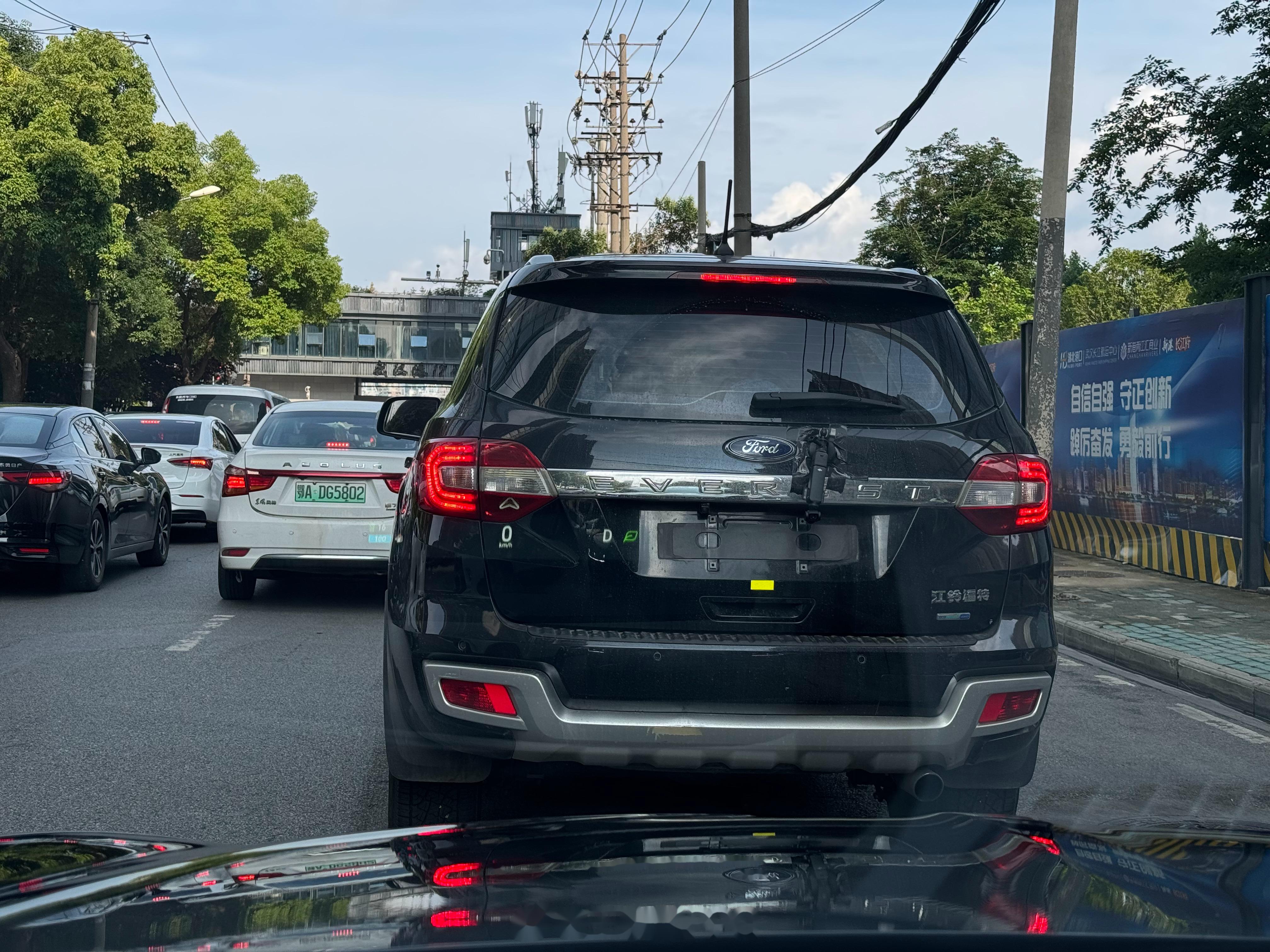 福特珠峰第一次工作,超越期待,如果是一个6座,后窗可开就太完美了