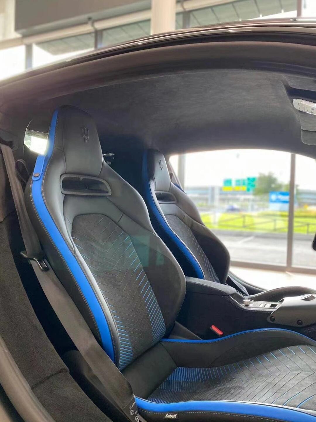 白色幻想:玛莎拉蒂mc20带你飞驰梦