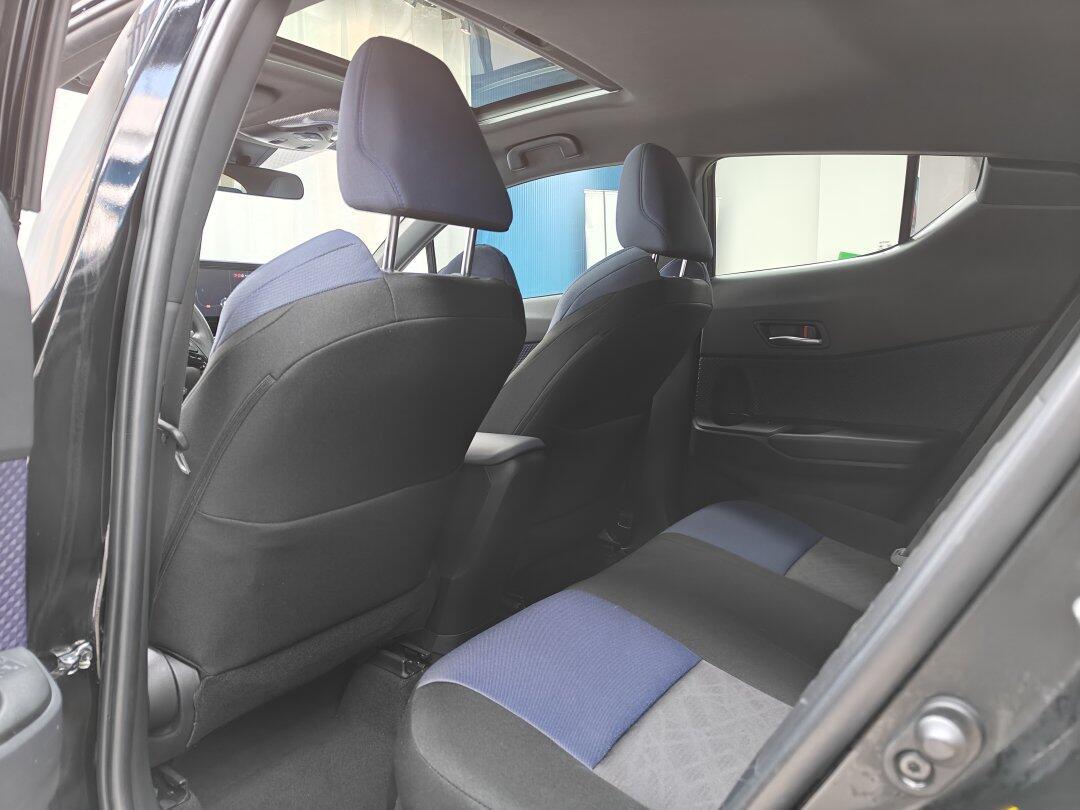 丰田c-hr 2018款 2.0l 领先天窗版 国v