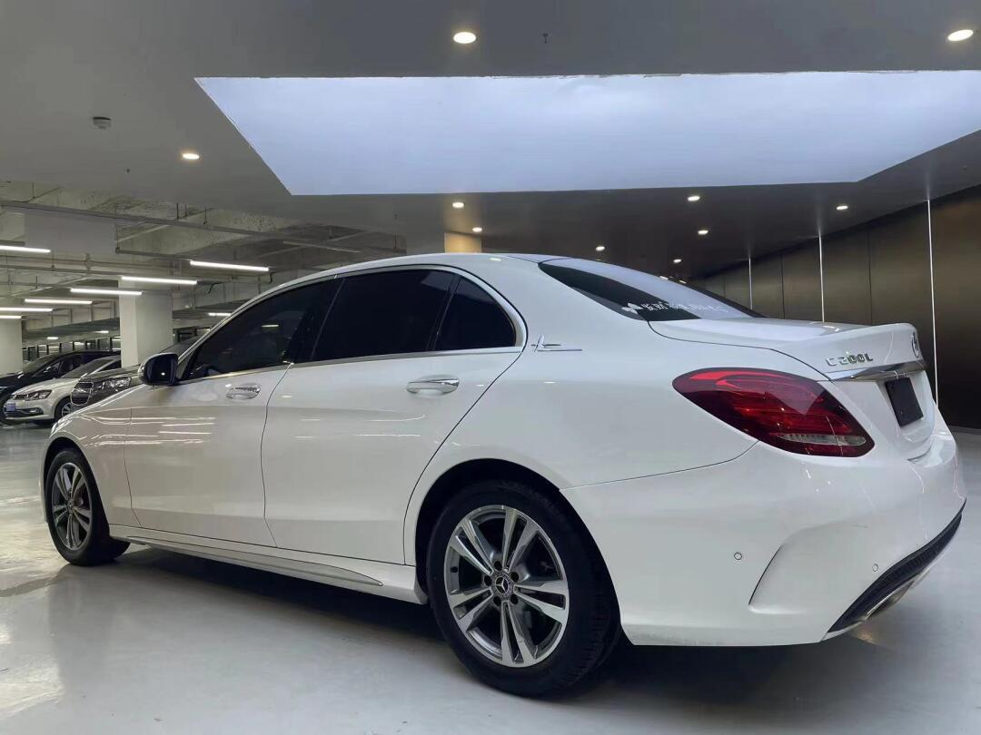18年奔驰c200l特别成就版,2.0t 9速变速箱,原厂柏林之声,18寸amg