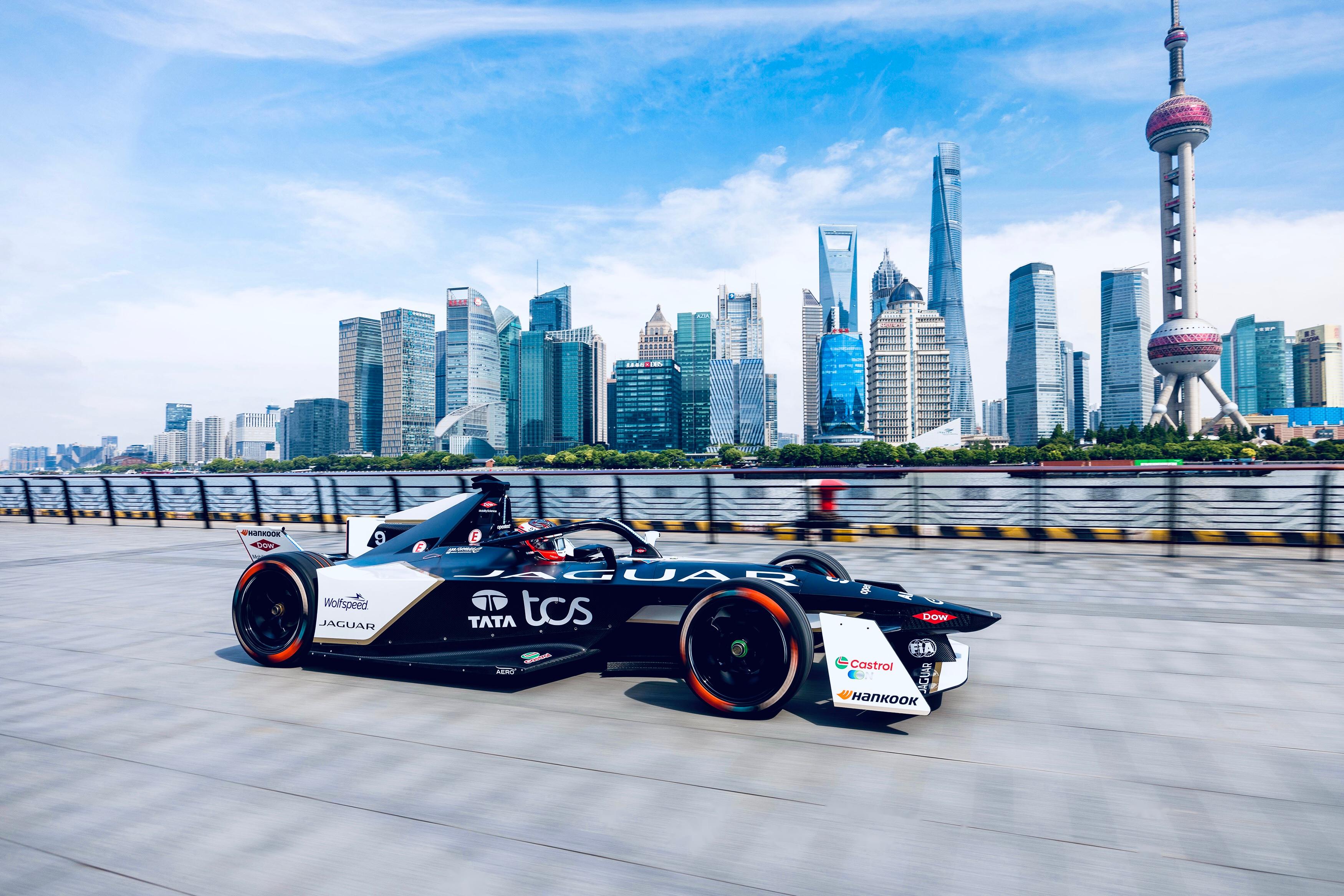 捷豹tcs车队全新fe三代赛车 jaguar i-type 6太帅了! 高雅!突