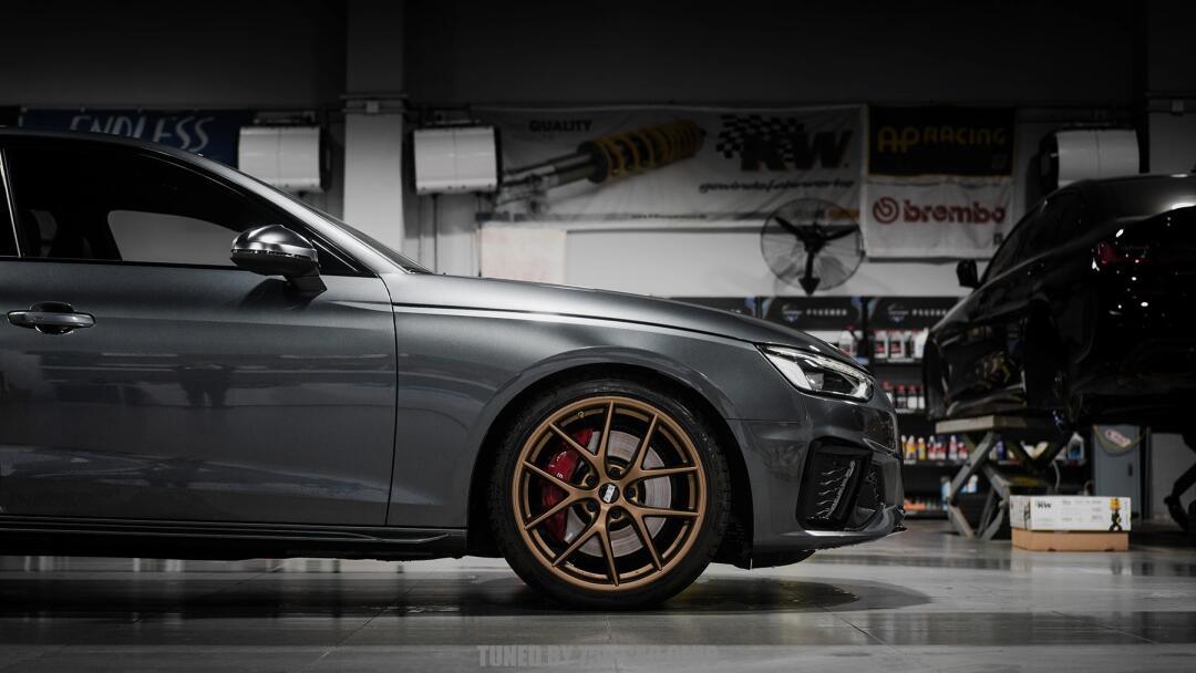 奥迪s4升级德国kw v3,bbs ci-r轮毂