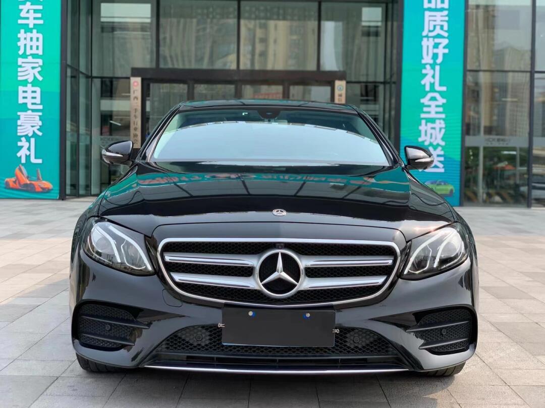 奔驰e级 2020款 e 300 l 运动时尚型,准20年入户,行驶5.2万公里