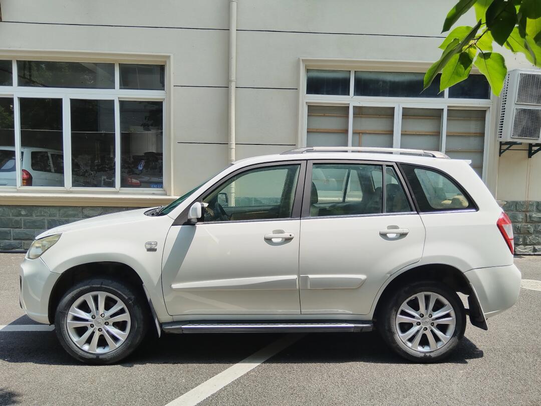 刚到店 2012年奇瑞 瑞虎 1.6l手动挡 12万多公里 小白