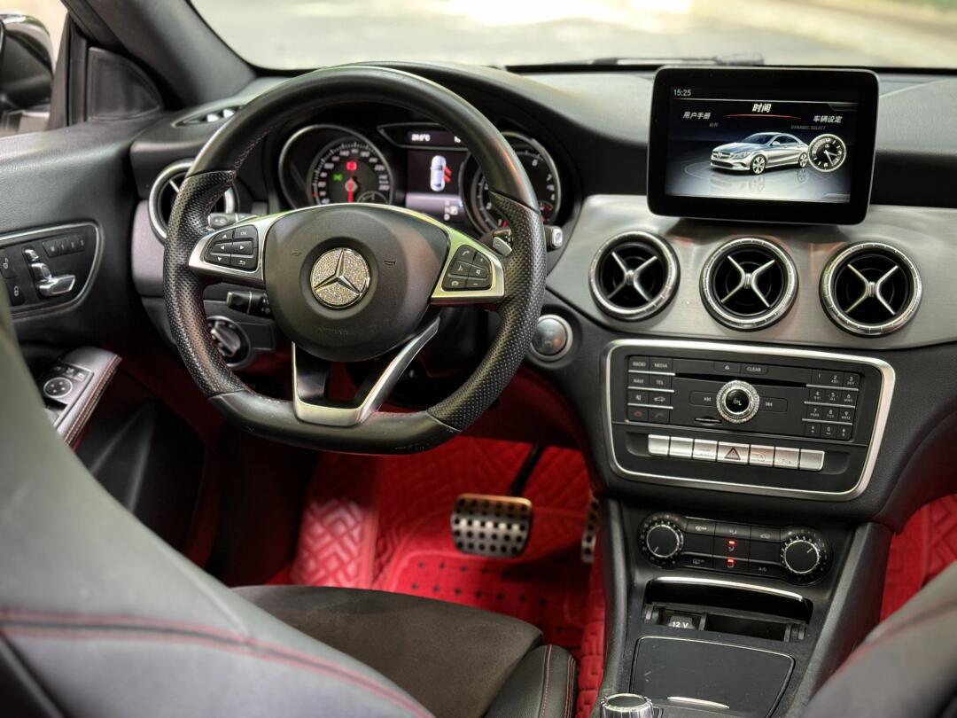 17年奔驰gla220,2.0排量,全款98800