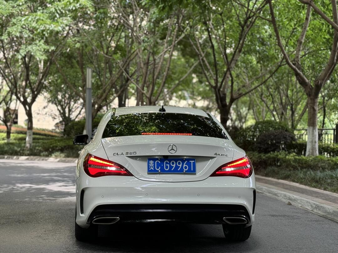 17年奔驰gla220,2.0排量,全款98800