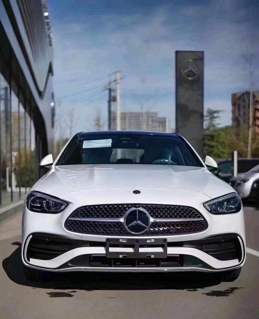 96选车指南07奔驰c级的两种白