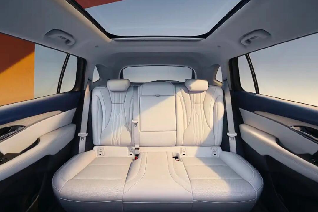 2024款别克昂科威plus官图