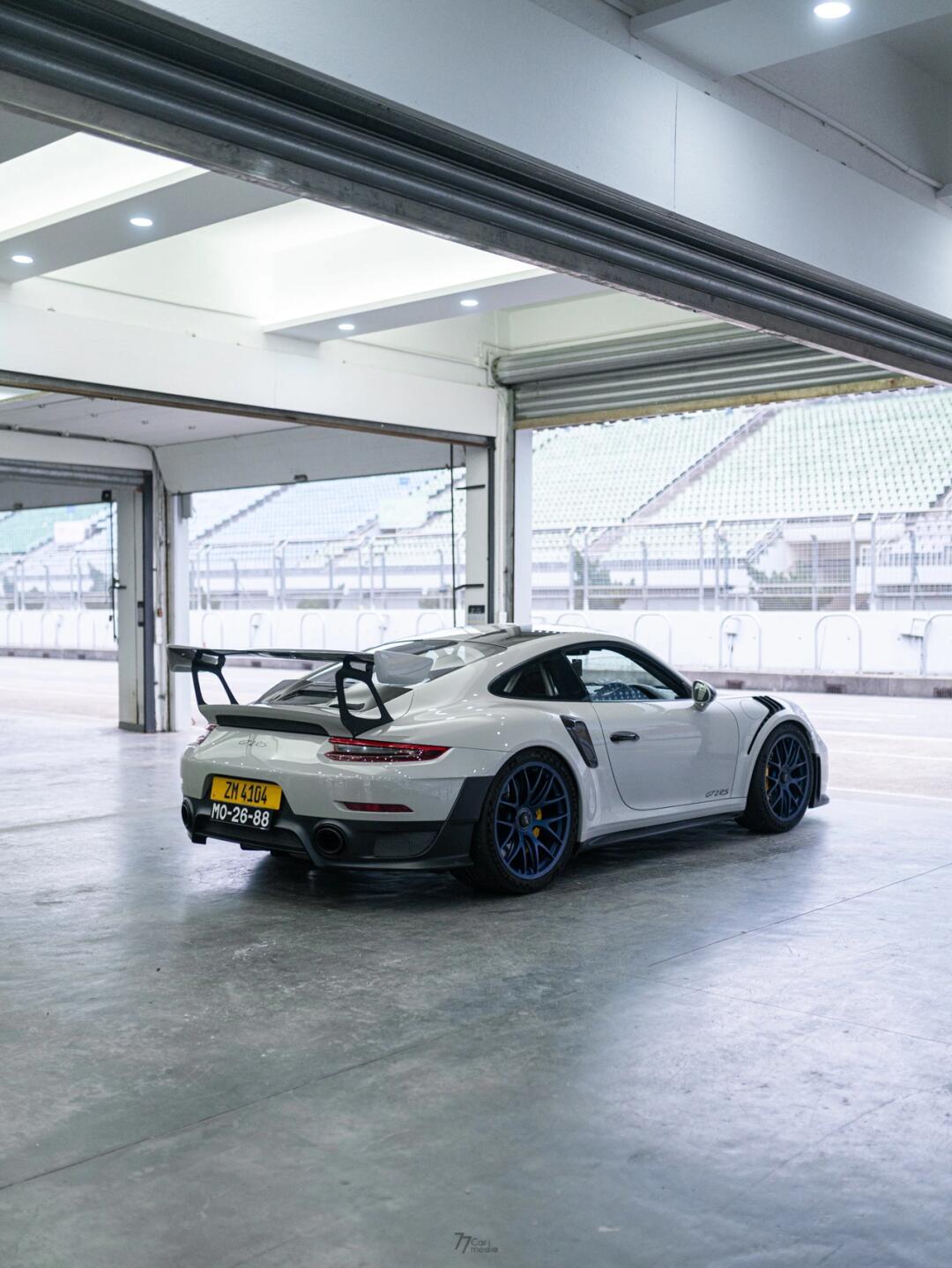 保时捷911gt2rs多少钱图片