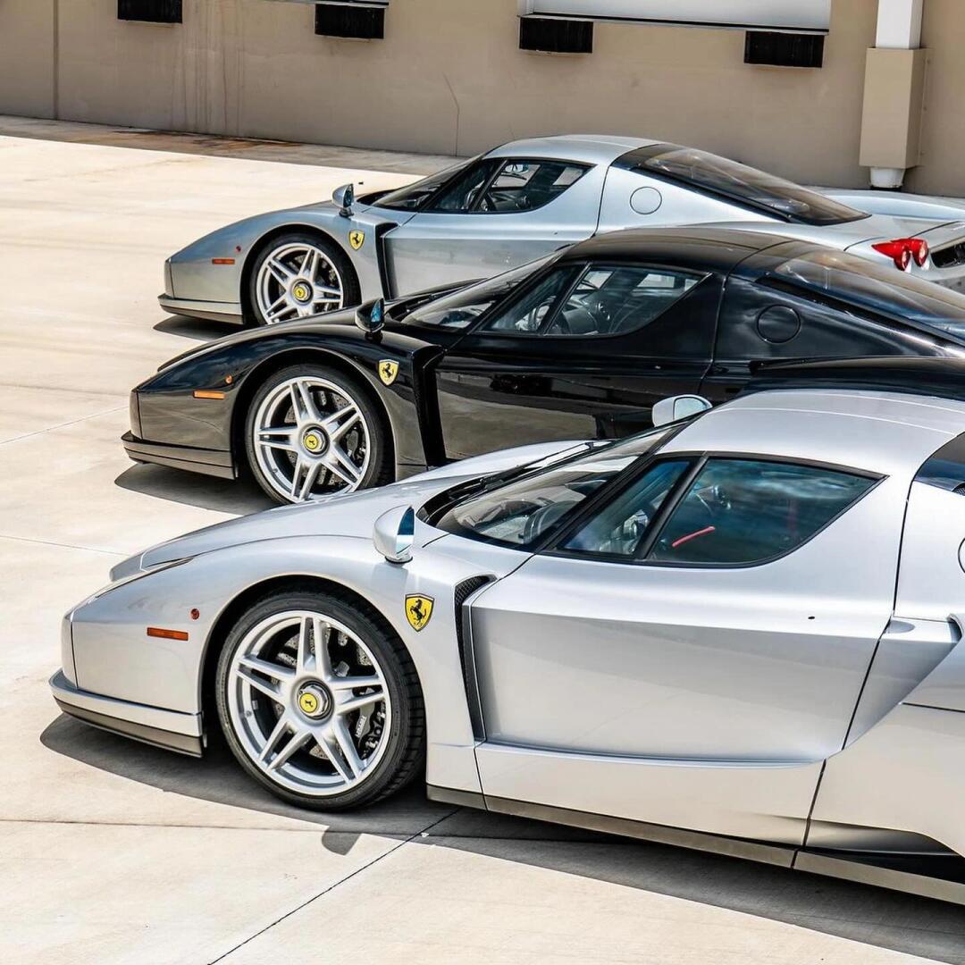 three ferrari enzos_有钱人的社区_易车社区
