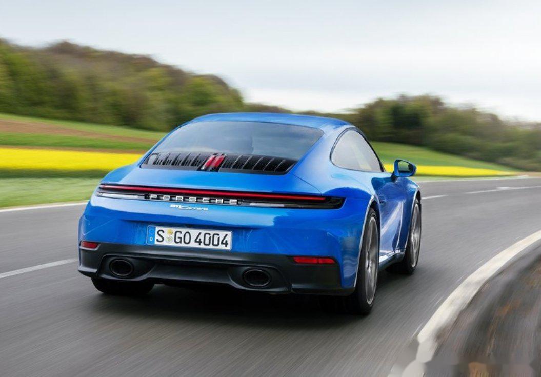 992.2,重点就是混合动力的911 carrera_保时捷911社区_易车社区