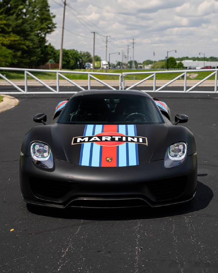 2015款 保时捷 918 spyder,马天尼涂装黑色磨砂车漆,质感绝了!