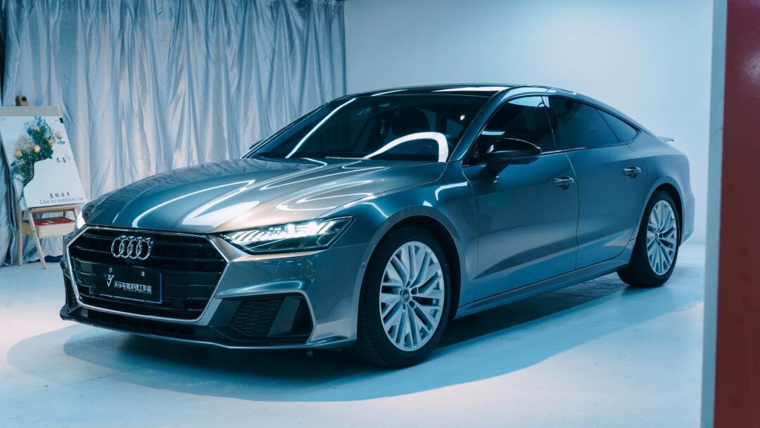 奥迪a7最耐打的颜色液态金属银92