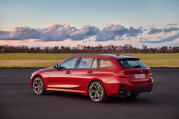 当前位置:>易车>社区>宝马3系社区>2025bmw330etouringmsport宝马3系