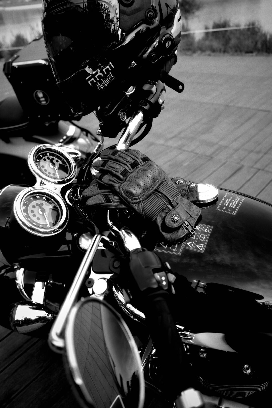 每一个男人都有一个机车梦～凯旋t120