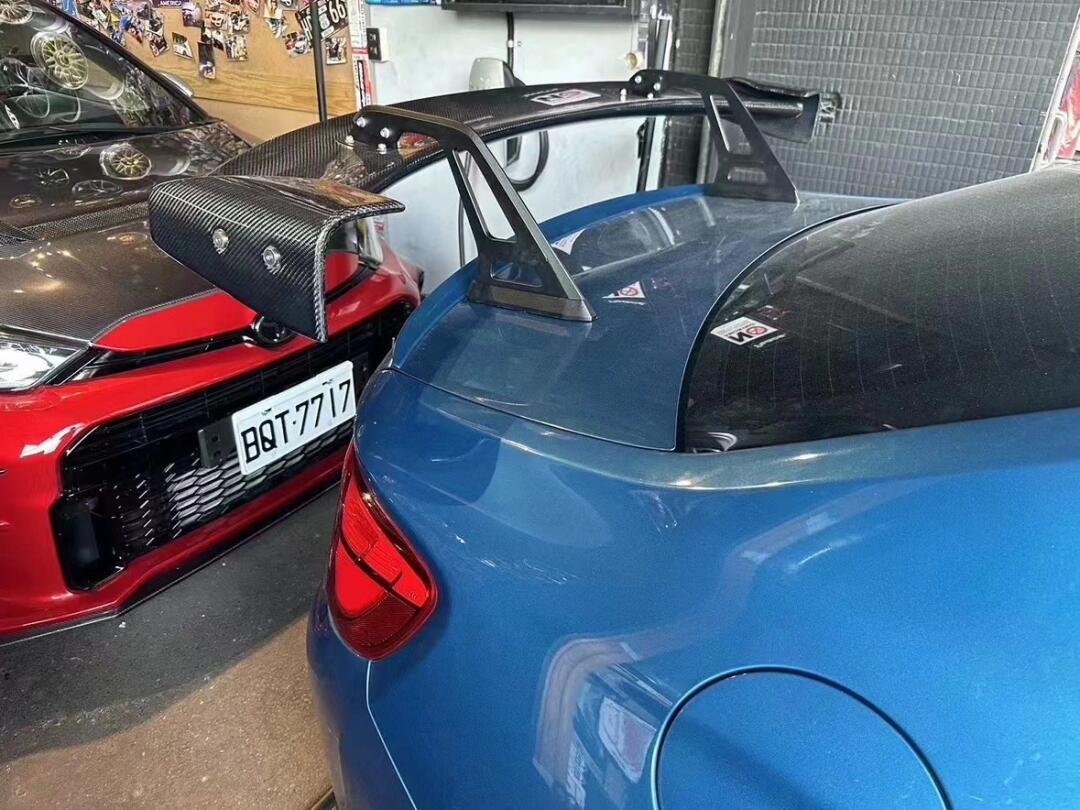 三厢车07通用adro尾翼 05