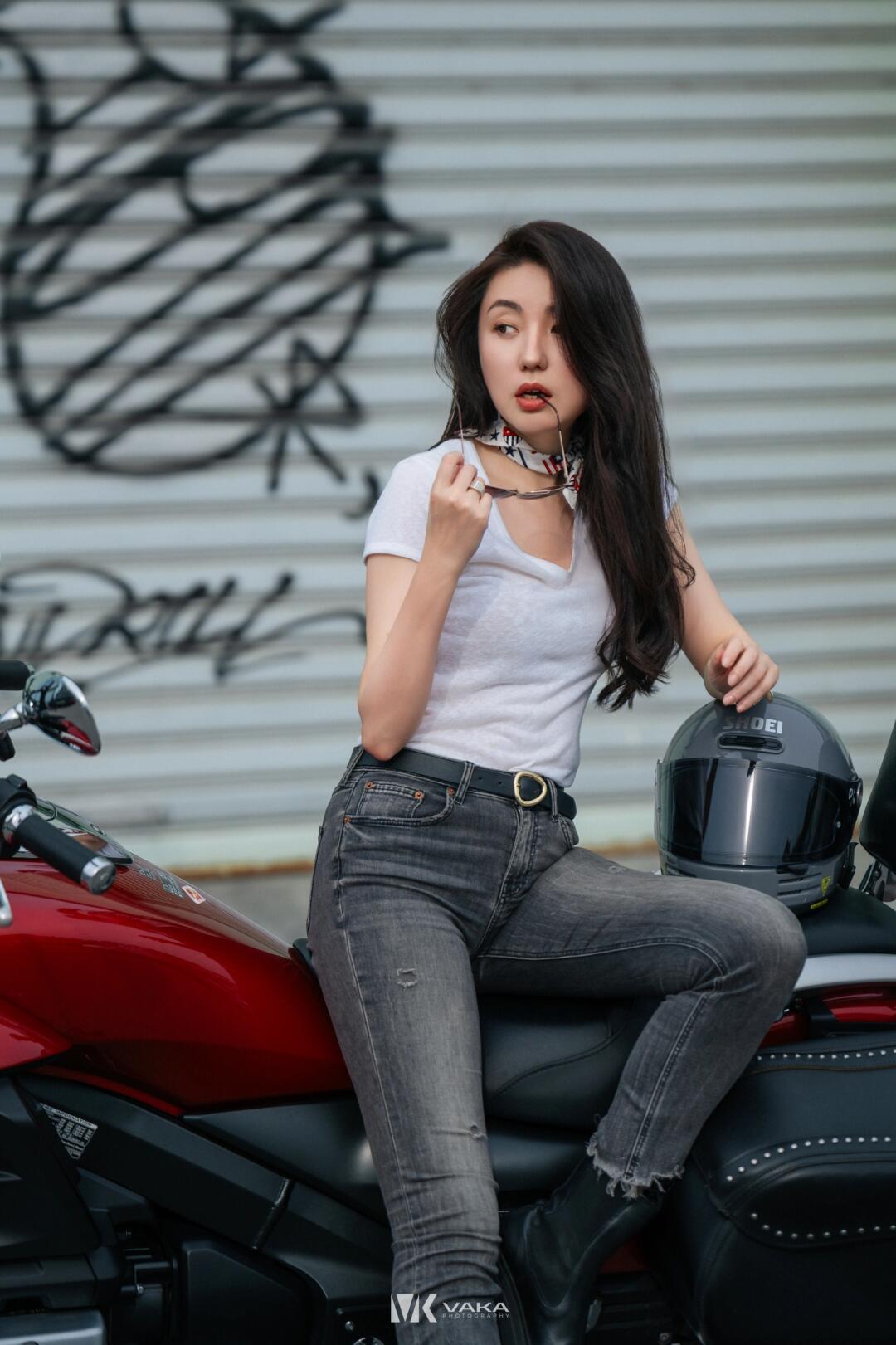 复古机车人像|感觉至上_汽车杂谈社区_易车社区