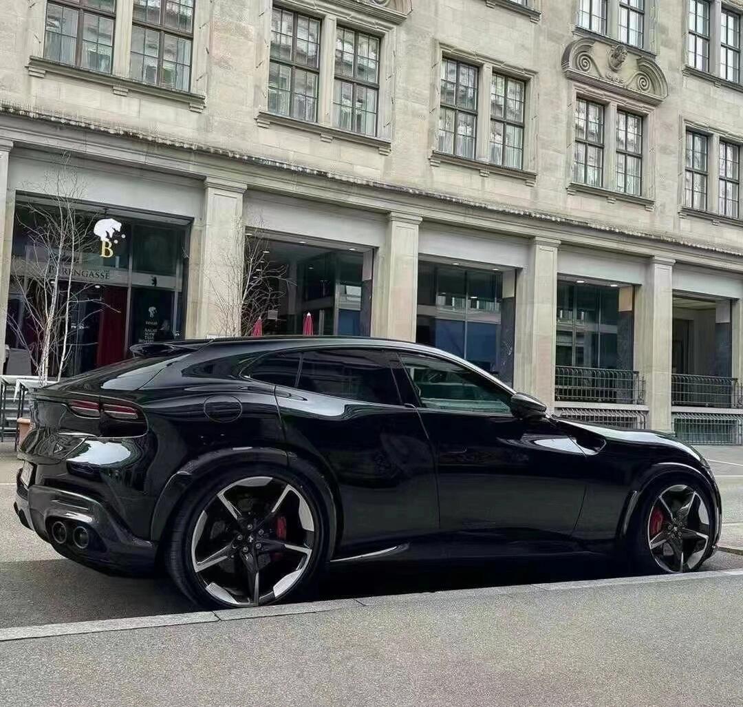 法拉利fuv 碳纤维外观全套升级 清单:碳纤维前唇 碳纤维下唇 碳纤维包