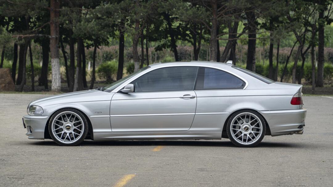 宝马e46 330ci