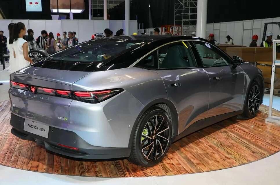 当前位置:>易车>社区>极狐阿尔法t5社区>2024奥港澳大湾区车展>966