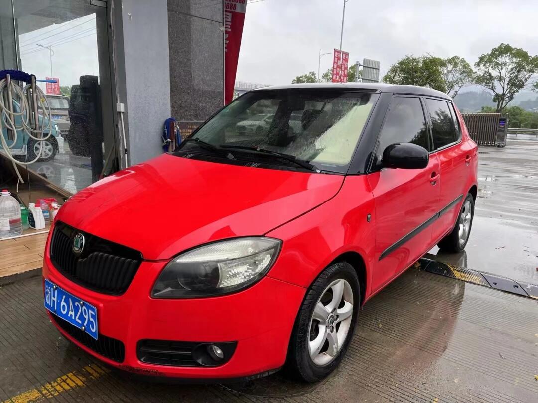 难得一见的双拼色斯柯达晶锐._晶锐社区_易车社区