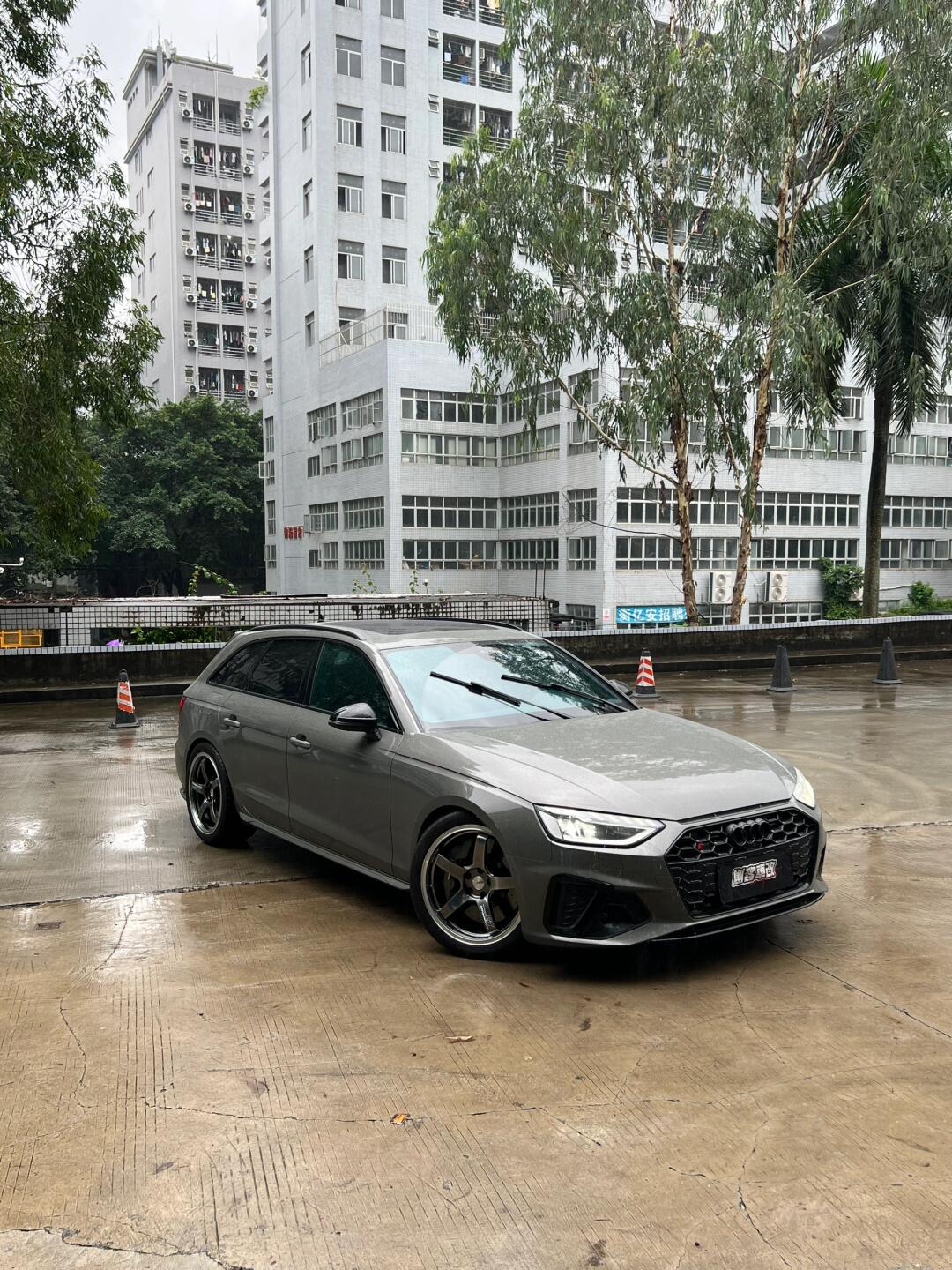 这样的轮毂和卡钳你喜欢么71奥迪s4旅行6015