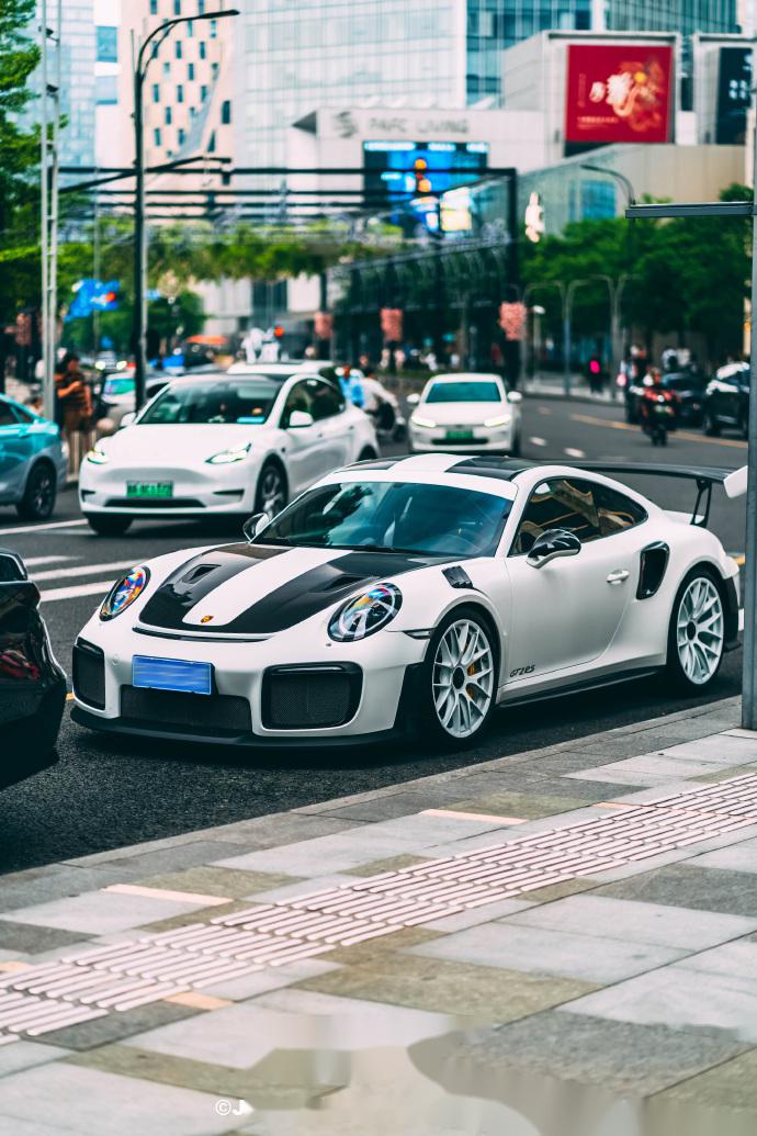 『 gt2rs 白色车身配白色轮毂 无敌 』_保时捷911社区_易车社区