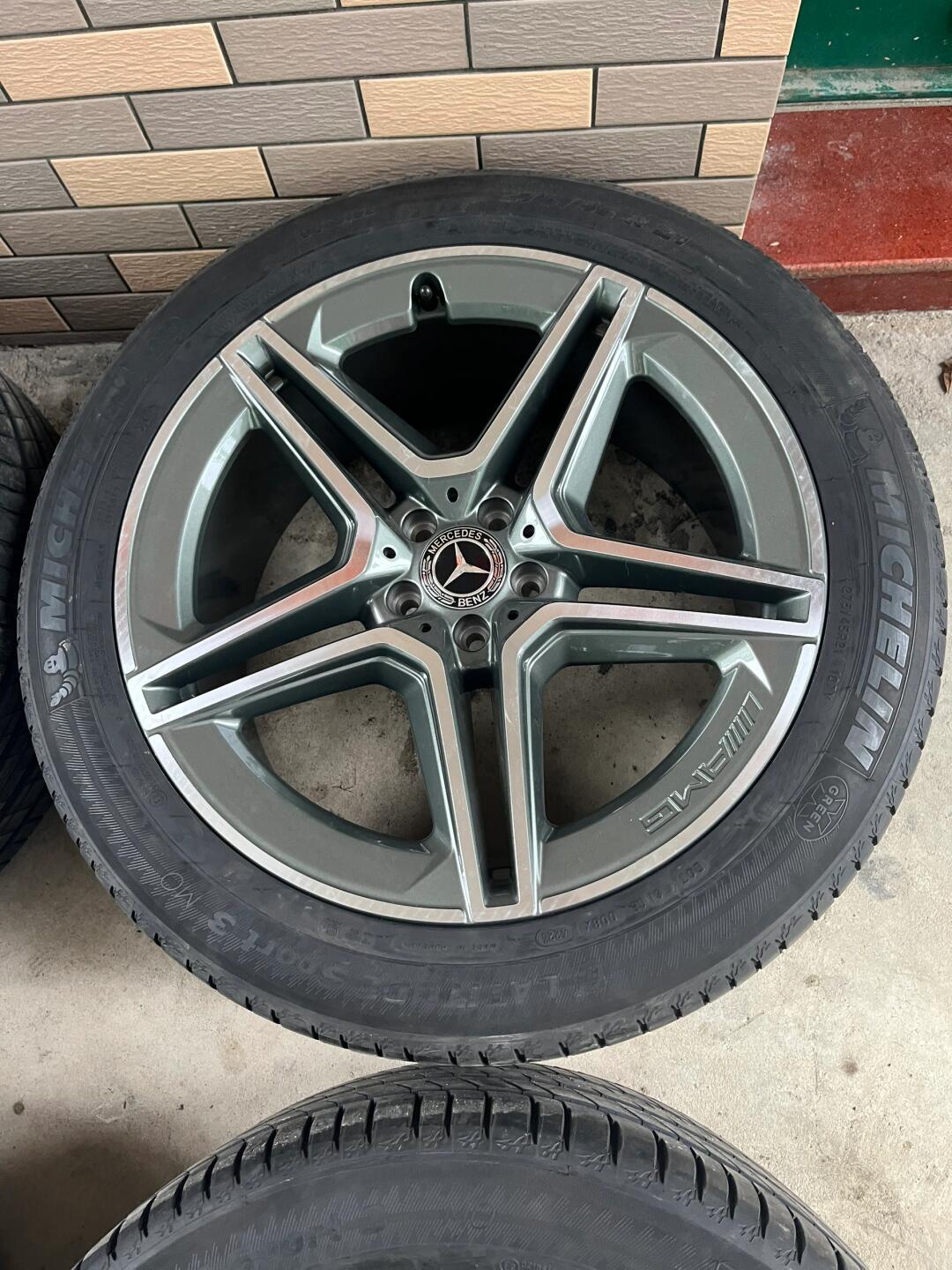 奔驰gls450原厂 21寸轮毂轮胎拆车件一套