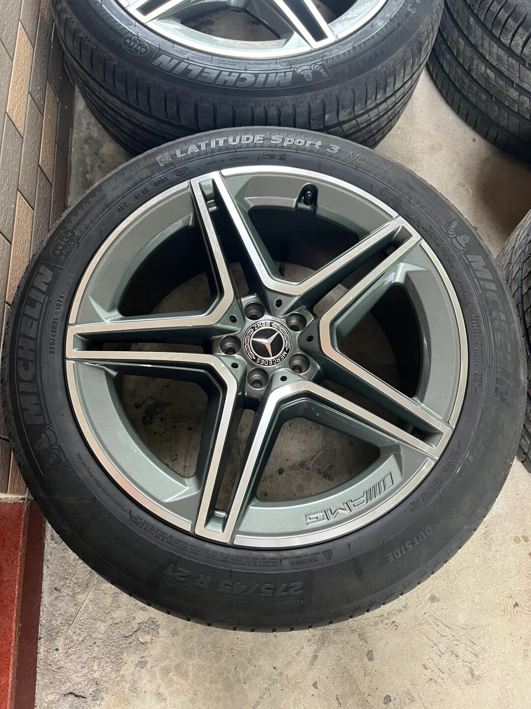 奔驰gls450原厂 21寸轮毂轮胎拆车件一套