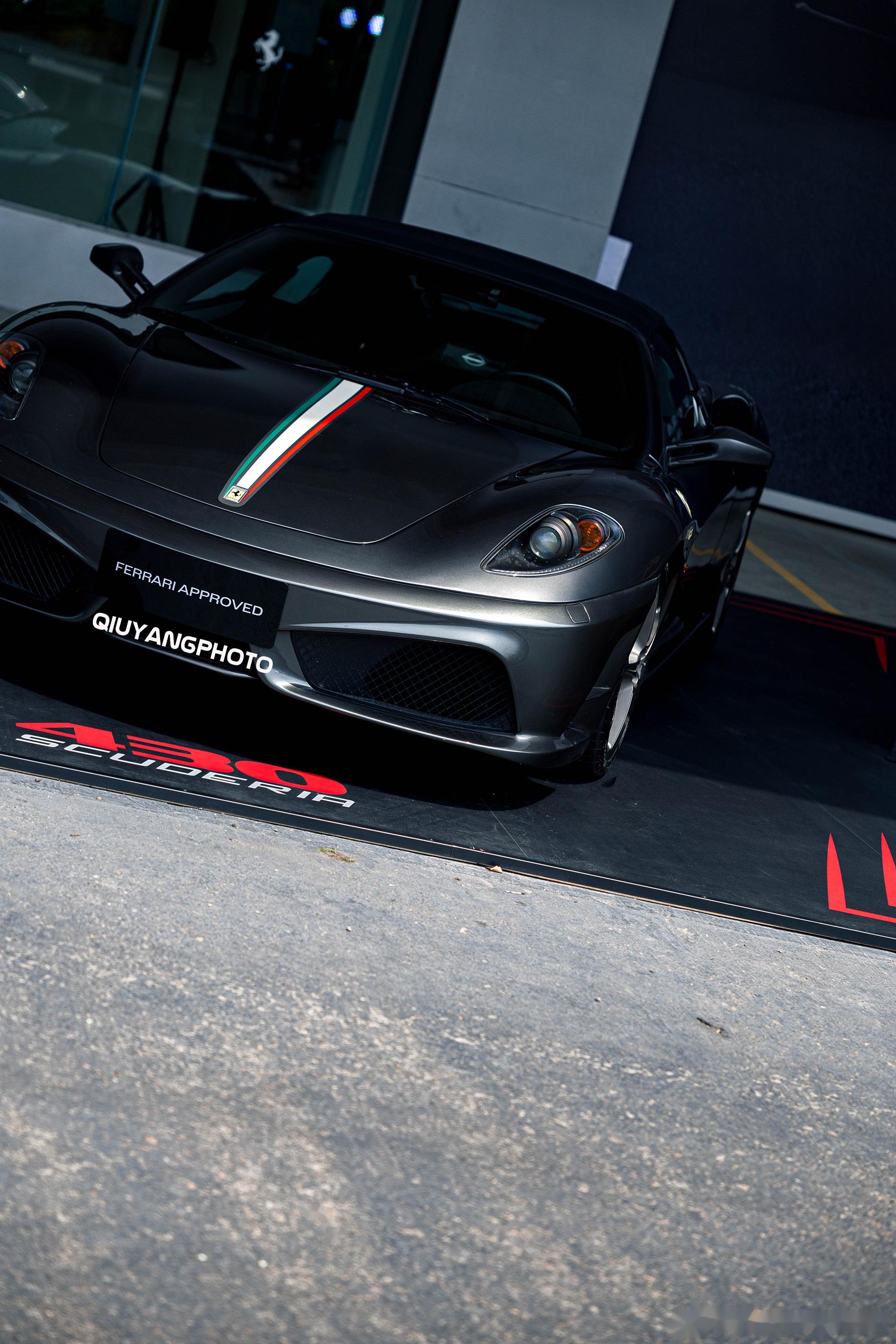 ferrari scuderia 16m 这次上海法拉利易手车活动这台16m居然