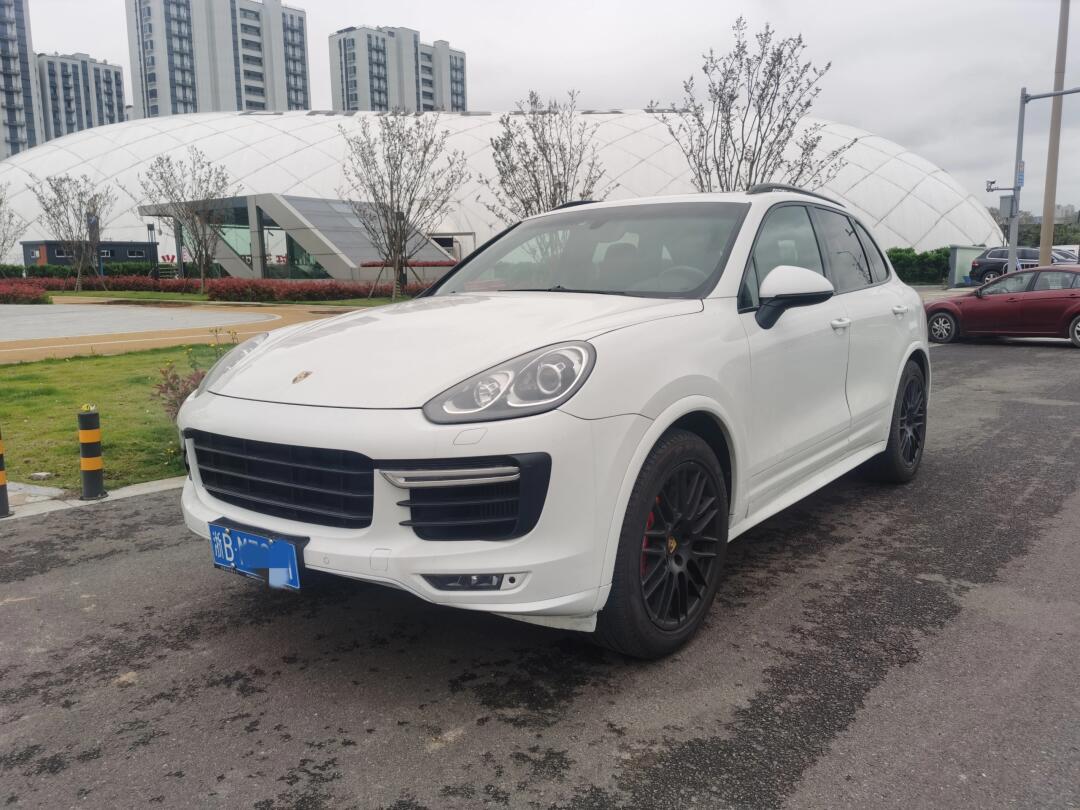 出自用16年保时捷卡宴gts