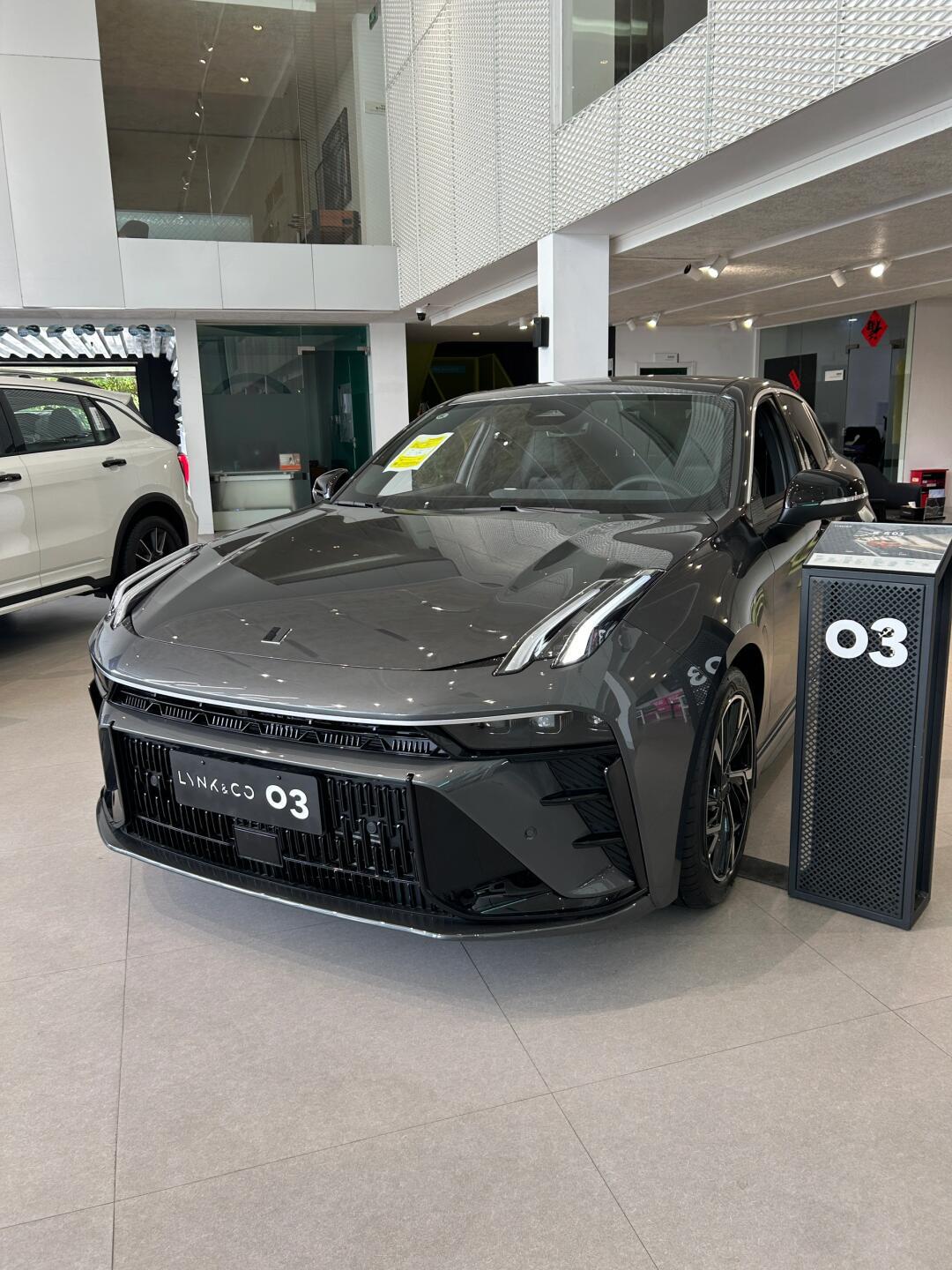 新一代领克03 | 一秒心动的轿车