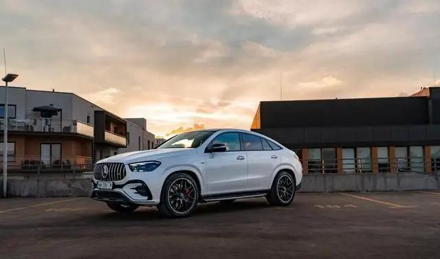 mercedes-amggle53coupe4matic 是款追求速度与奢华的豪