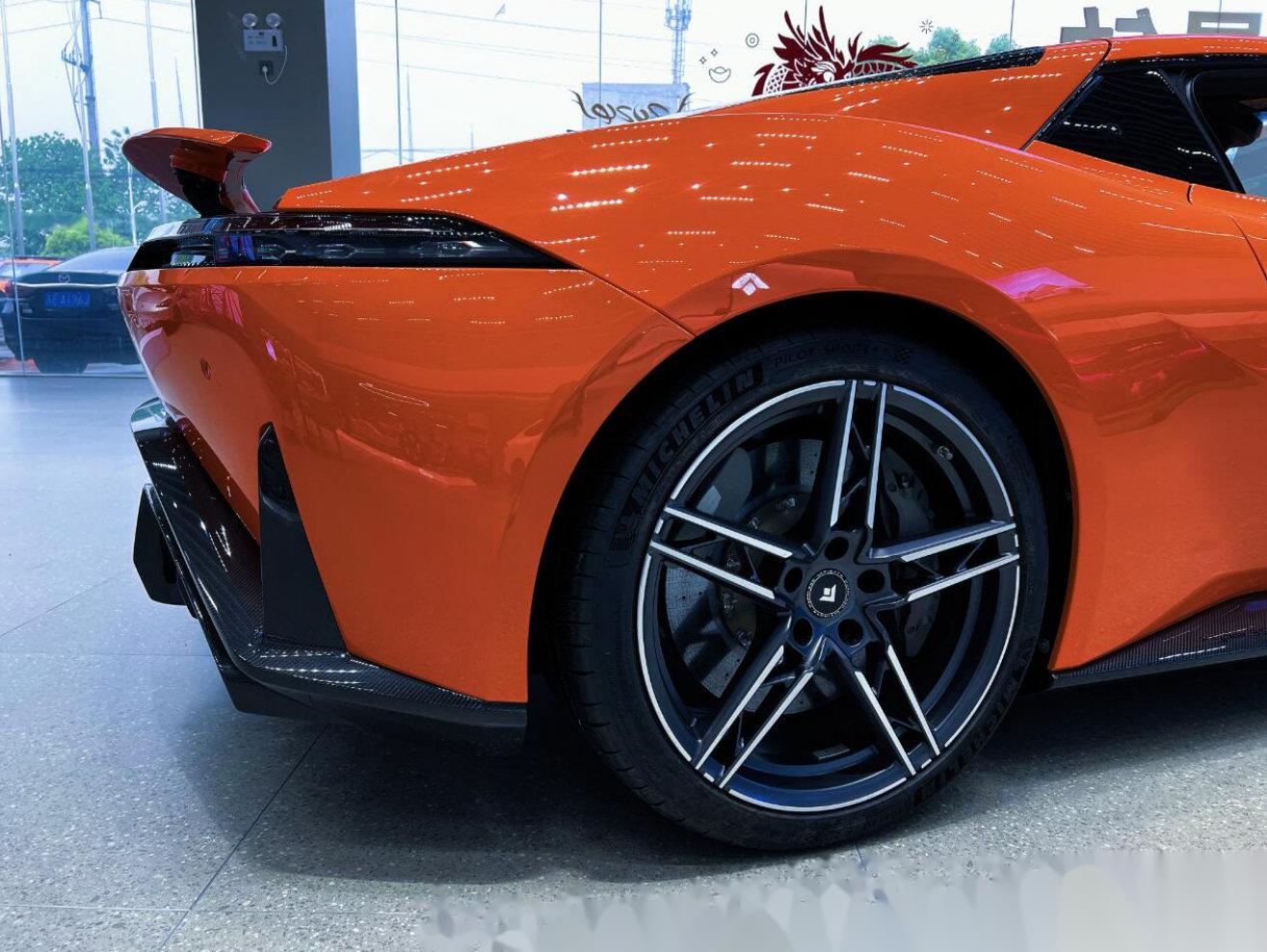 昊铂ssr- 第一部国产可量产豪华纯电超跑 双驱自感应蝶翼门