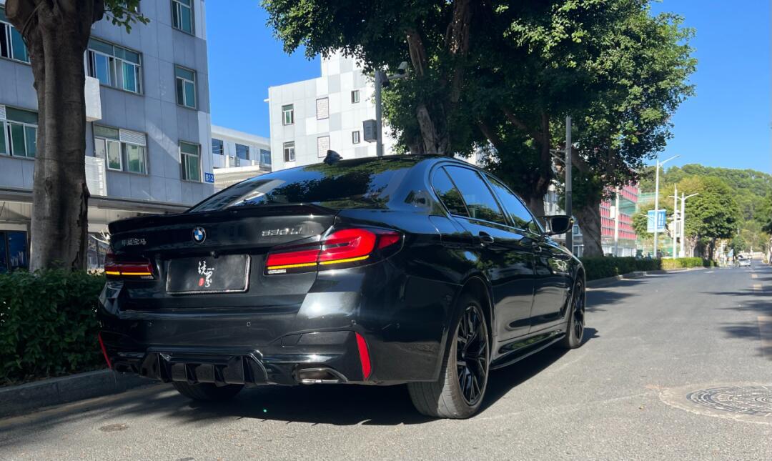 宝马5系黑武士风格,营造极简运动神秘视觉