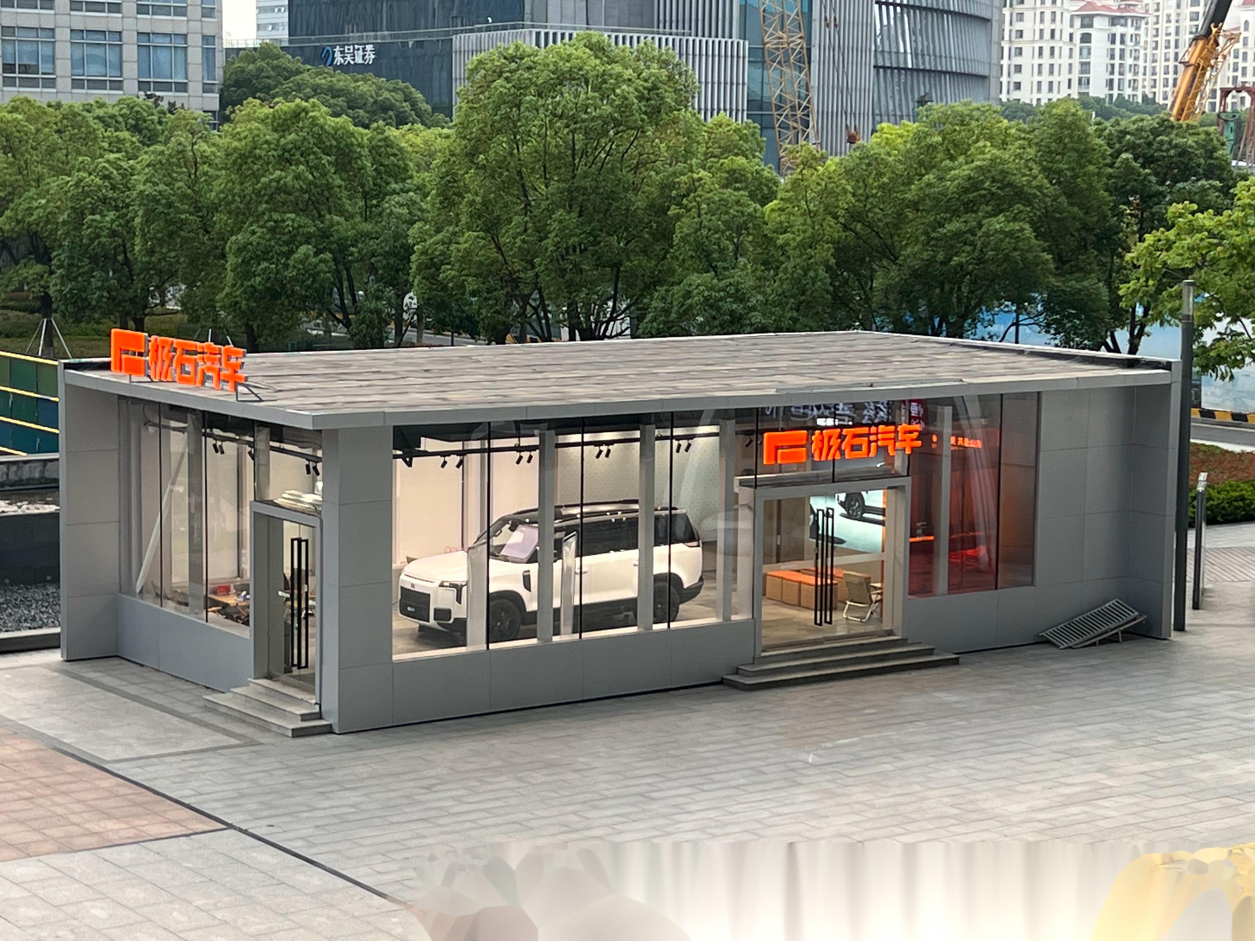 时代在变了,现在外展的搭建都已经卷成这样了吗 我们那时候真的就是一