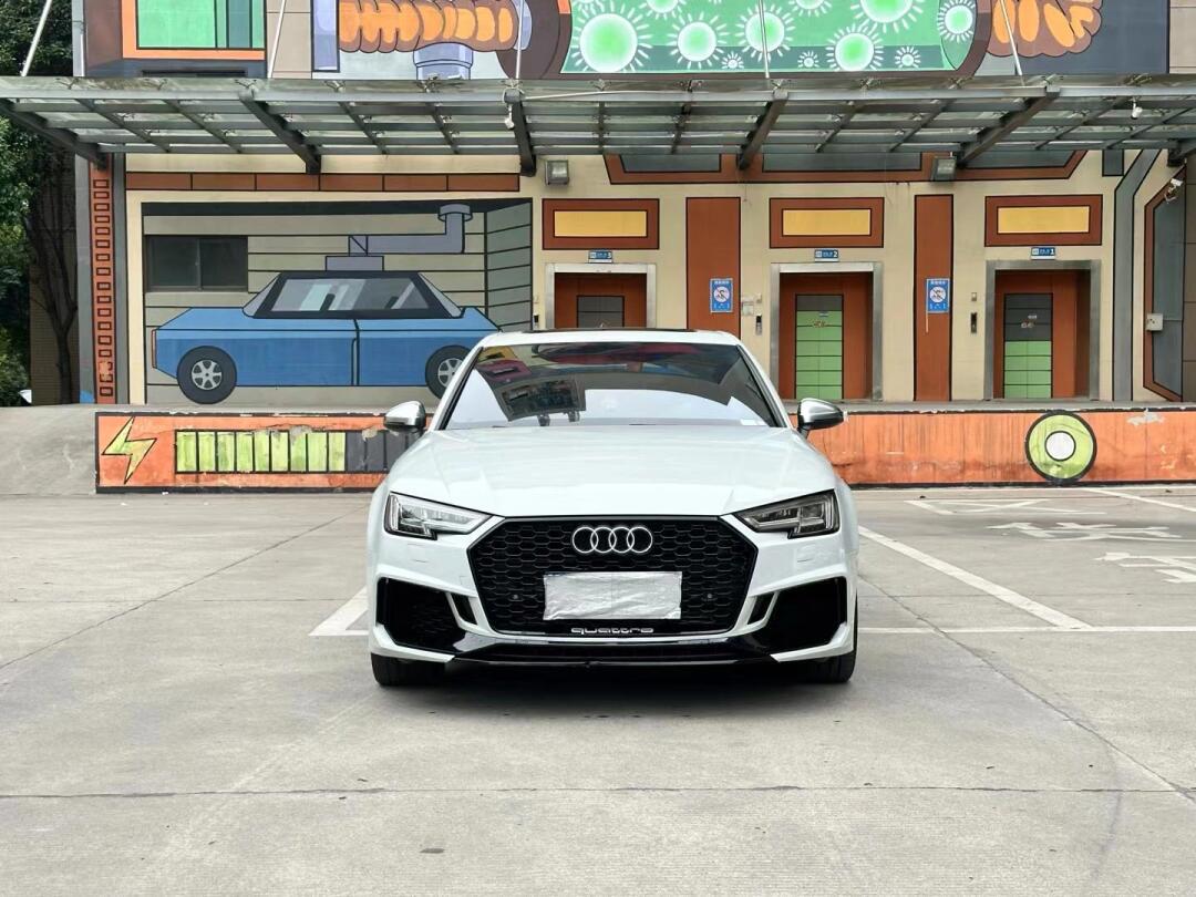 奥迪a4l,探索蓝贴雪山白,quattro燃速套件,银耳,alcant