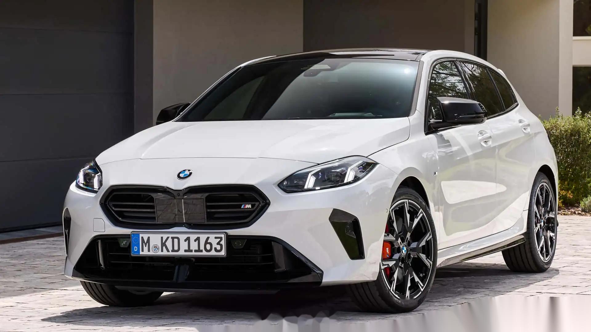 宝马新1系来了.起亚和福克斯喝多了?前驱约等于mini 真就班戈一走就