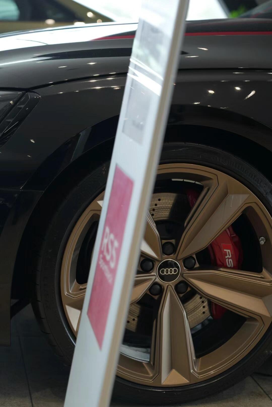 这个大宝剑真的爱了——奥迪rs5 暗金版