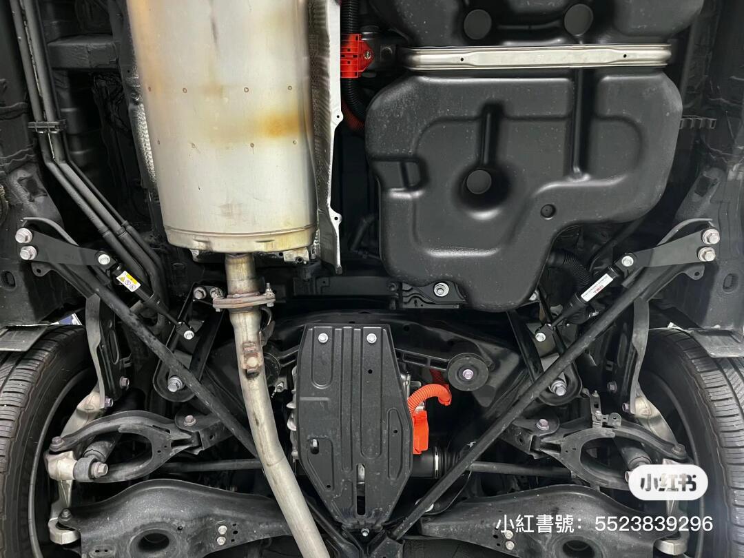 丰田埃尔法40系trd底盘套件