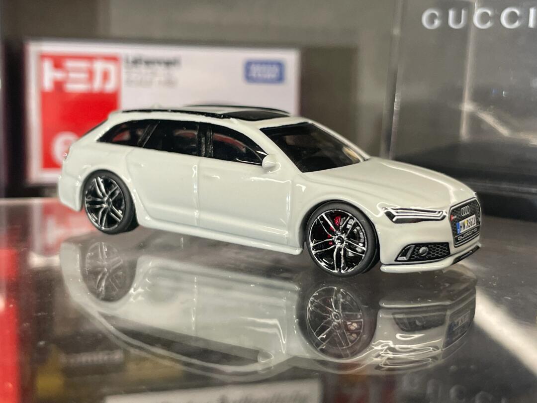 风火轮 奥迪rs6 改装水泥灰