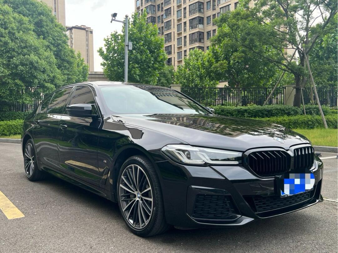 出21年本地老板代步车宝马530li运动套